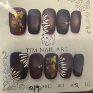 Press On Nails Purple Butterfly Accent‎ Short Square False Nail Art Kit